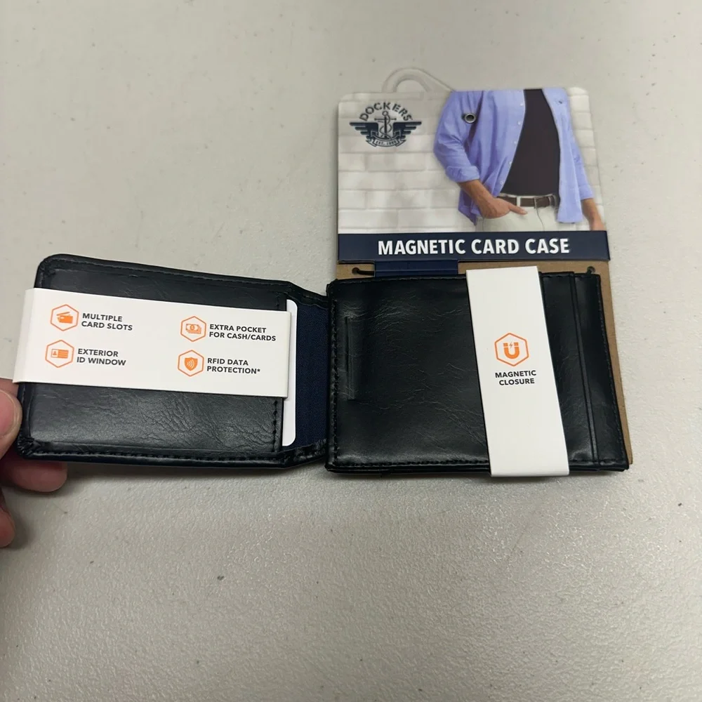 Dockers Black Magnetic Card Case Wallet with ID Window
